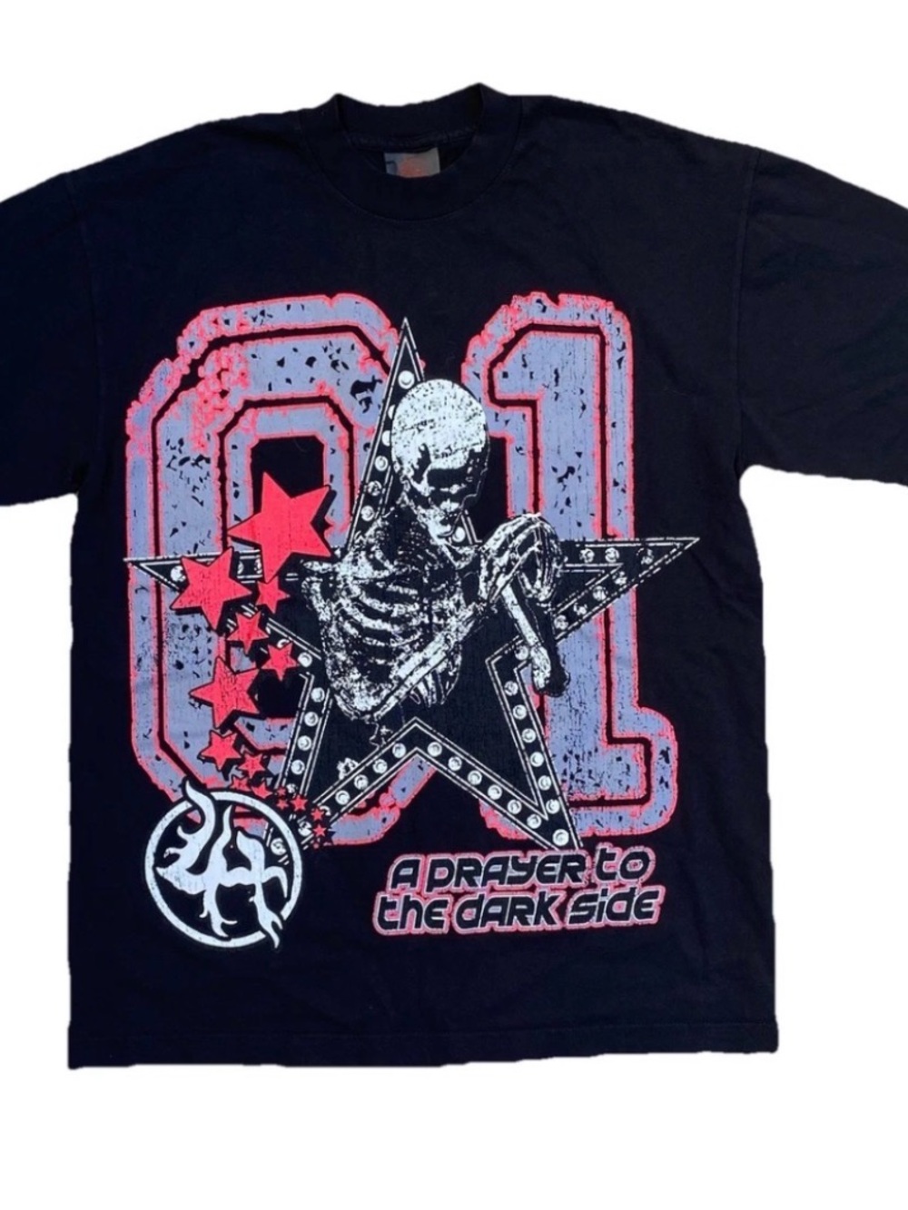 Lost Hills 2x Black Graphic Tee with Red & Gray Accent